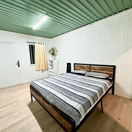 Private Cabin In Central Auckland Exterior foto